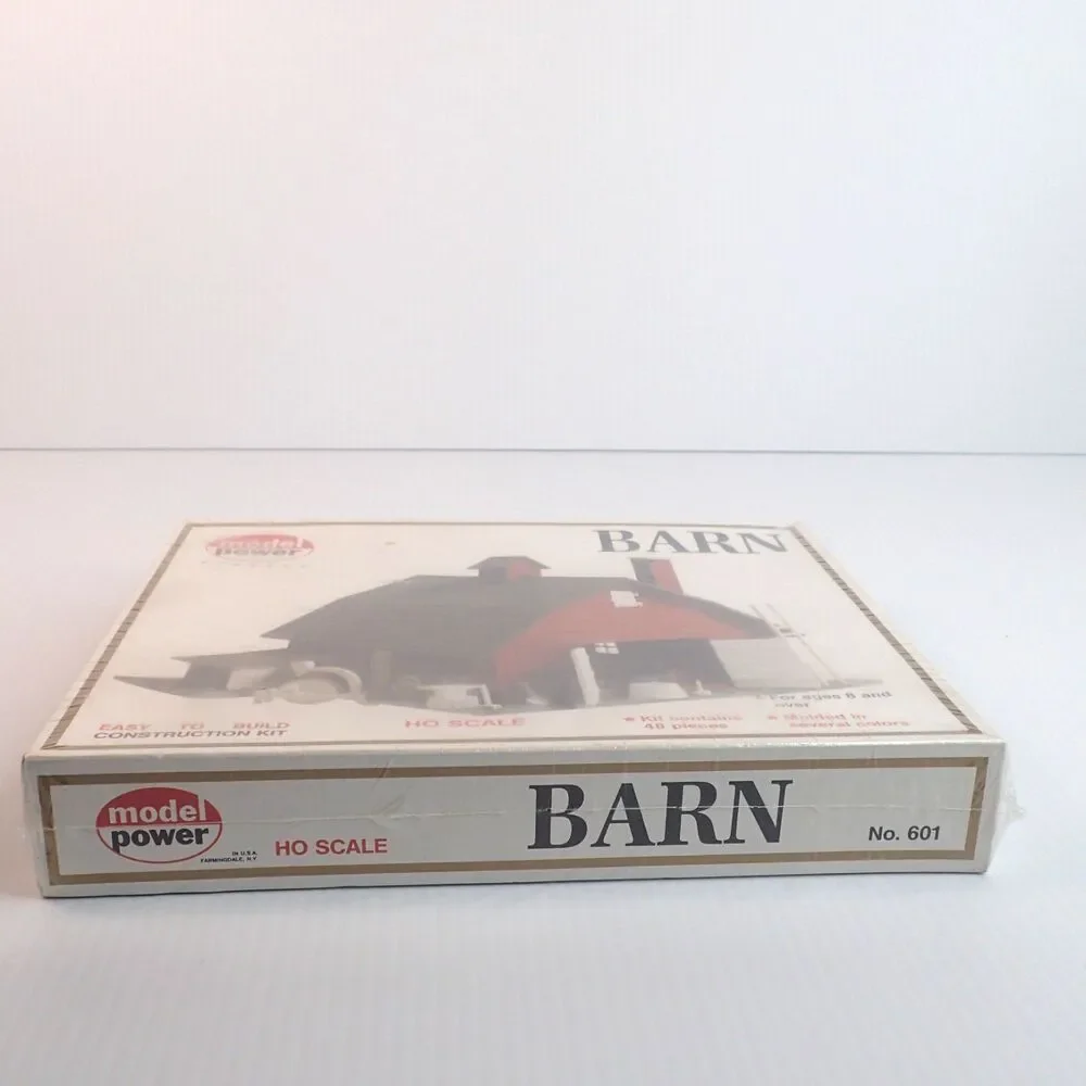 Model Power 601 HO Scale Barn (Sealed) KIT Easy to Build